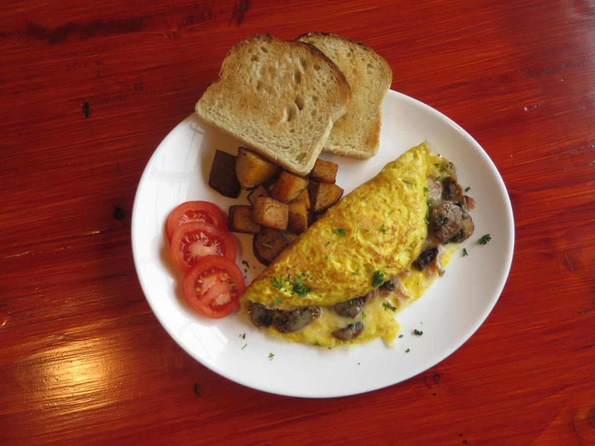 Auberge Cafe Acadien ボナヴァンチュール エクステリア 写真