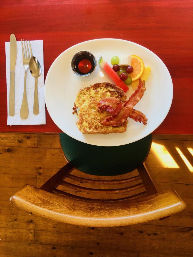 Auberge Cafe Acadien ボナヴァンチュール エクステリア 写真